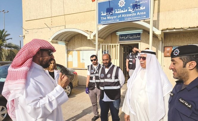 محافظ العاصمة: «عيال بوناصر» من المتطوعين يخدمون الكويت في أصعب الظروف