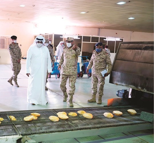 الاطلاع على سير العمل في المخبز الآلي