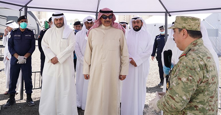 رئيس الوزراء زار المستشفى الميداني في المهبولة: الحرس الوطني ركیزة أساسیة في دعم ومساندة "الداخلیة"