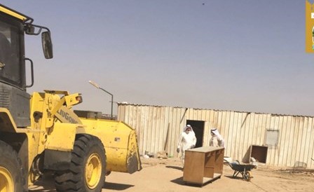 إزالة احد التعديات خلال الحملة