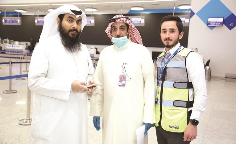 عبدالرزاق المطيري مع الزميل ثامر السليم