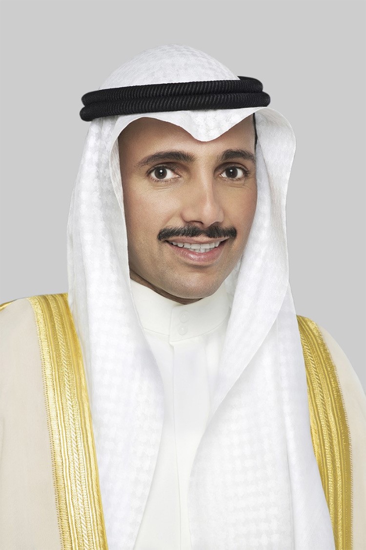 الغانم يهنئ نظيريه في جمهورية زيمبابوي بالعيد الوطني