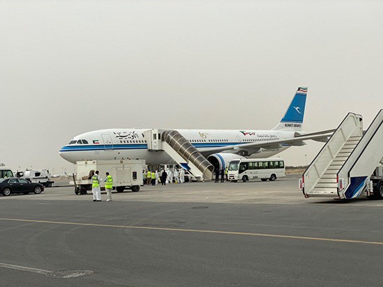 "الطيران المدني": المرحلة الأولى لإجلاء المواطنين عبر مطار الكويت"تسير بنجاح"