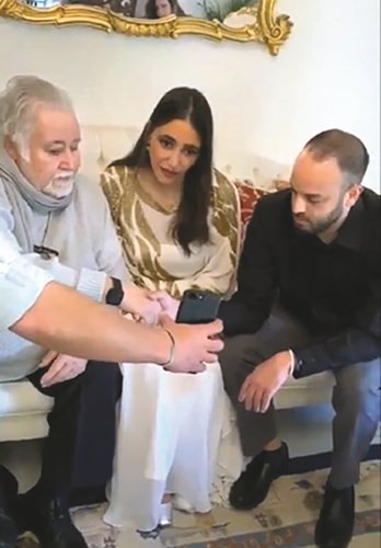 زواج عن طريق النت فرضه انتشار كورونا