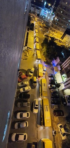 محافظ العاصمة يشرف على عملية إخلاء ما يجاوز 1043 عاملاً وافداً إلى 3 عمارات سكنية في شرق والمرقاب
