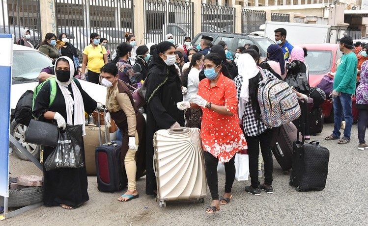الغالبية العظمى من المخالفين السريلانكيين من النساء