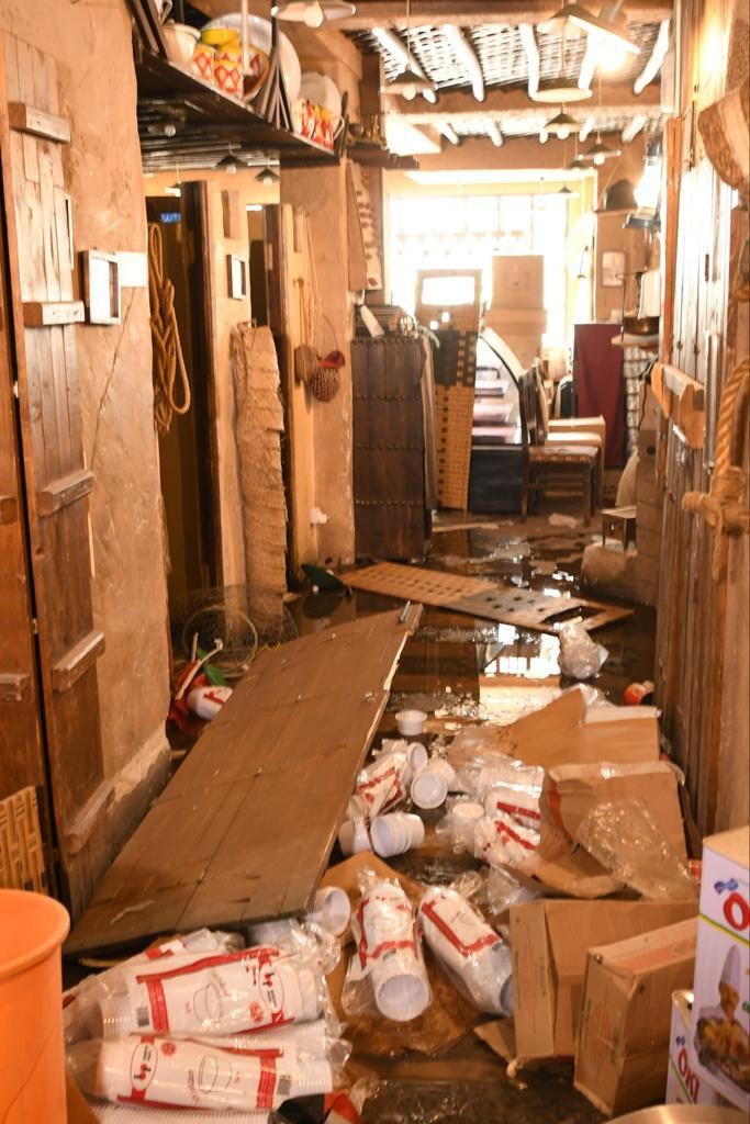 إصابة خمسة عمال بحروق جراء انفجار ناتج عن تسرب غاز مطعم بالسالمية