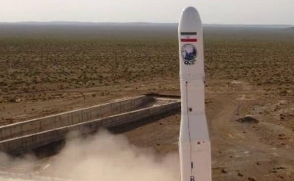 بالفيديو.. إيران تعلن عن نجاح إطلاق أول قمر اصطناعي عسكري
