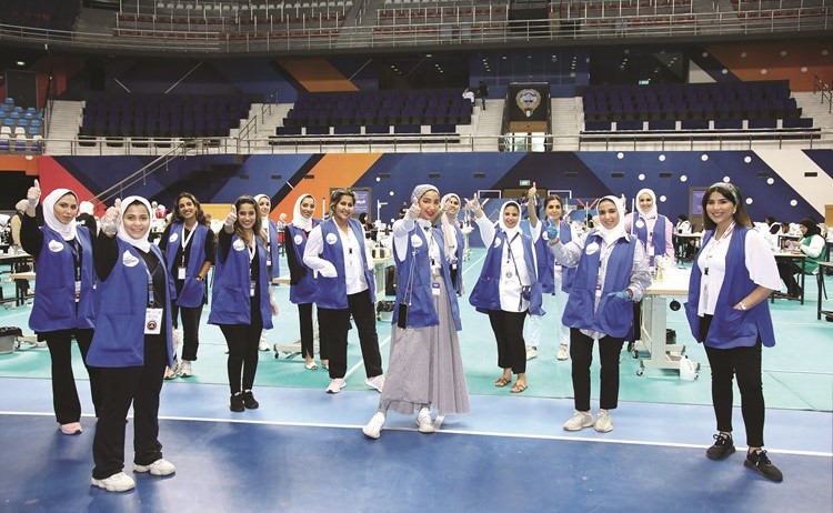 بالفيديو.. «وراها».. مبادرة كويتية شبابية لإنتاج الكمامات الوقائية