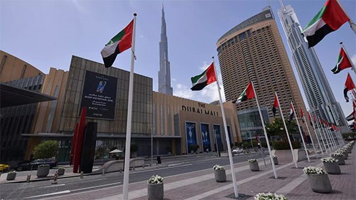 الإمارات تدرس اعادة فتح المراكز التجارية بعد شهر من اغلاقها بسبب "كورونا"
