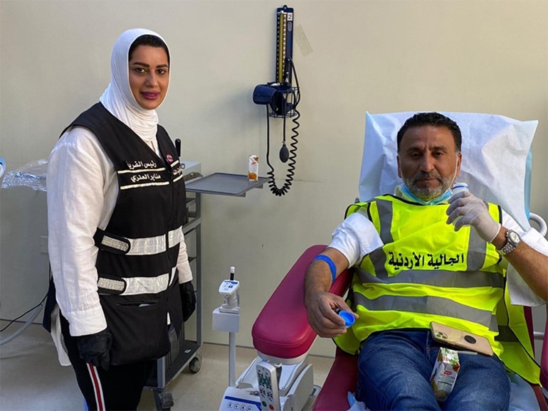 الجالية الأردنية تتبرع بالدم.. «وفاء للكويت.. دمنا واحد»