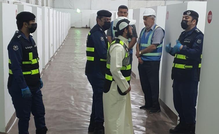 «الإطفاء» تشارك في تأمين محجر وزارة الأشغال بمنطقة العارضية