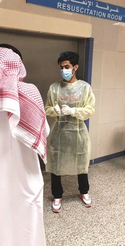 الفضلي يؤدي واجبه في مستشفى العدان
