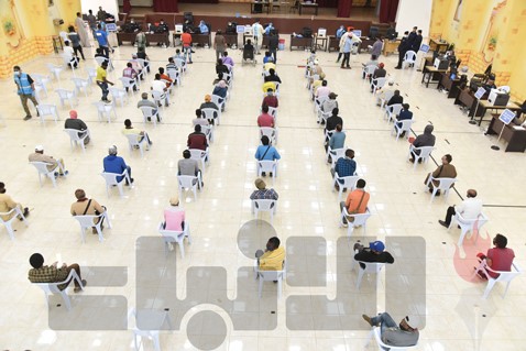 بالفيديو والصور.. أعداد كبيرة من مخالفي الإقامة تتقدم لمراكز الاستقبال قبل أيام من انتهاء المهلة