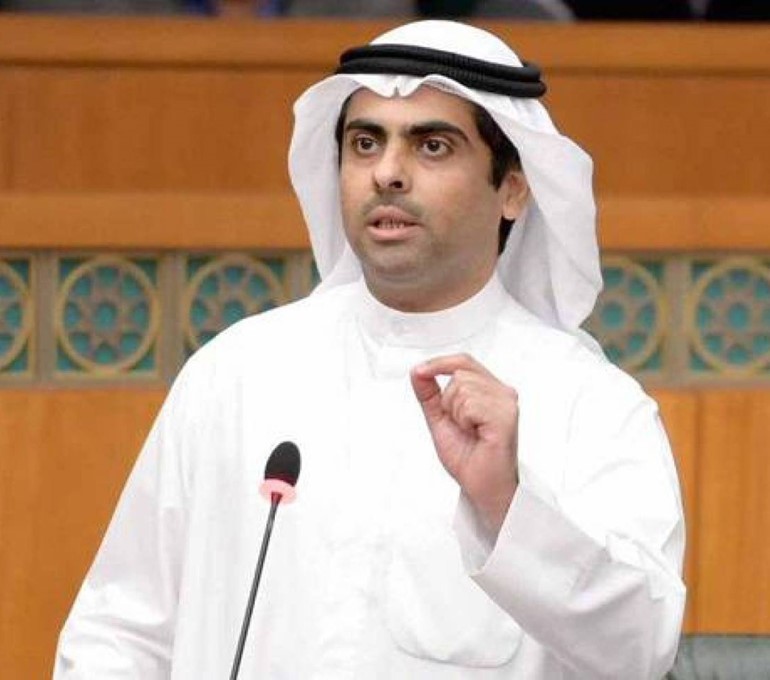 العدساني يستعجل الحكومة حسم موضوعات التركيبة السكانية والإجلاء وفئات المواطنين بدون رواتب