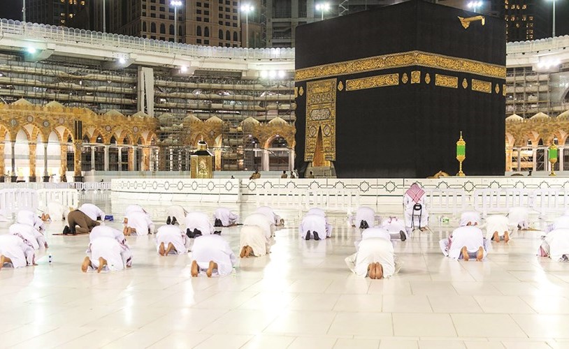 هل آن الأوان لفتح المساجد وإقامة الصلوات بإجراءات احترازية؟