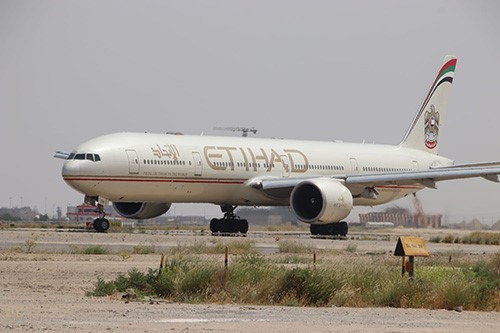 مطار الكويت يستقبل الرحلة الأولى من المرحلة الرابعة لاجلاء المواطنين