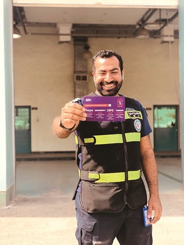 فرق عمل الصفوف الامامية حاملين قسائم الشراء (3)