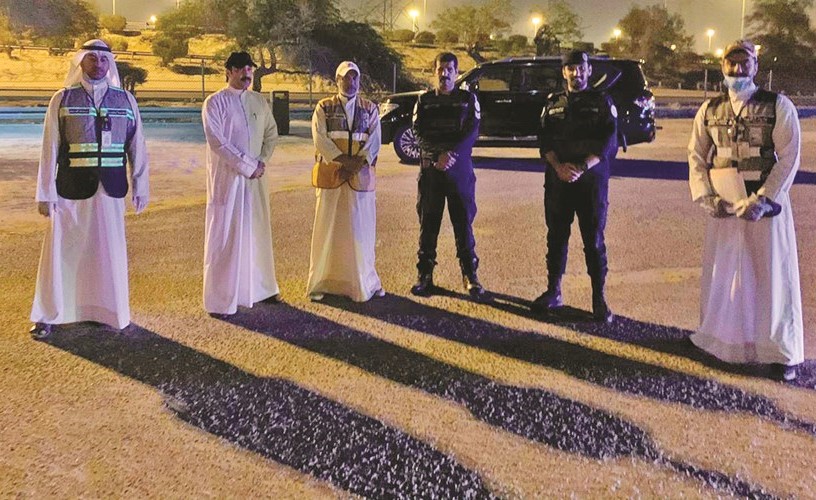 مشاركة من رجال الداخلية في الحملة