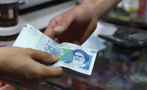 إيران توافق على حذف 4 أصفار من عملتها