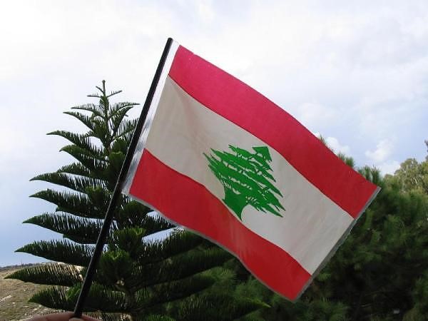 لبنان سيمدد العزل العام أسبوعين حتى 24 مايو