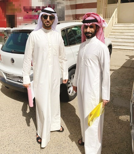 فريق البلدية خلال إحدى الجولات