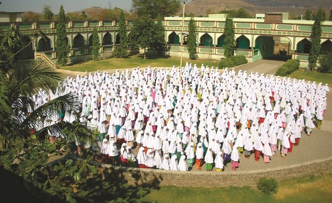 صورة لمركز تعليمي من مراكز النجاة السابقة