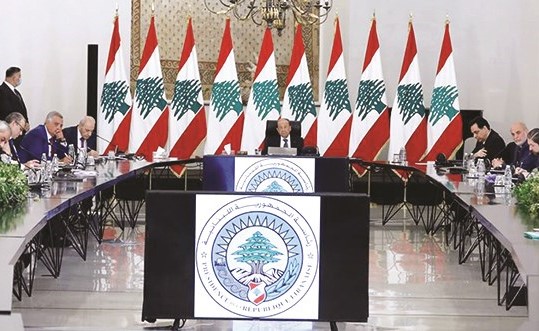 الرئيس العماد ميشال عون مترئسا اللقاء الوطني في بعبدا بحضور الرئيسين نبيه بري وحسان دياب ورؤساء الكتل النيابية	(محمود الطويل)