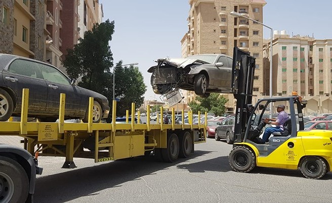 الجبعة: رفع 12 سيارة مهملة وغسيل وتعقيم 2000 حاوية