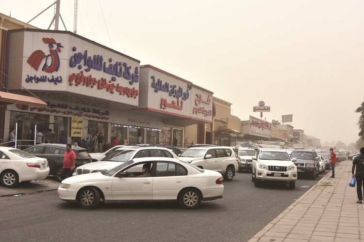 الشويخ شهدت ازدحاما كبيرا في حركة السيارات