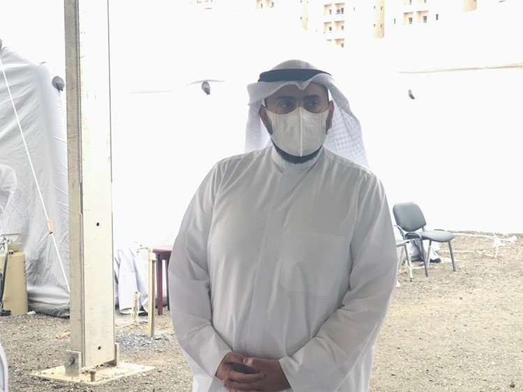وزير الصحة يتفقد المستشفى الميداني بالمهبولة