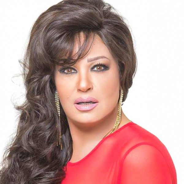 بالفيديو.. شاهد رد فعل فيفي عبده على زواج غادة عبد الرازق للمرة الـ 12