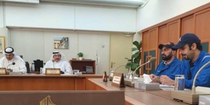 رئيس اتحاد عمال البترول محمد حمد الهاجري ونائب رئيس نقابة ايكويت طارق الفارس خلال الاجتماع