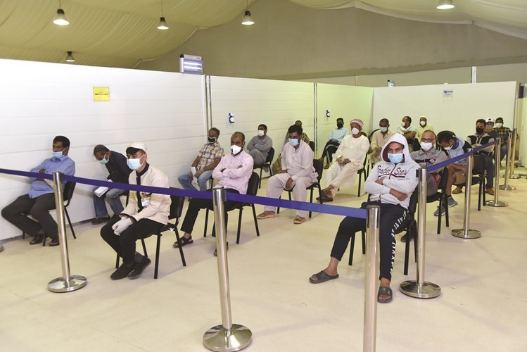 بالفيديو.. «الأنباء» في وحدة الطوارئ المستحدثة بمستشفى العدان.. تستقبل أكثر من 200 مراجع يومياً وتوقعات بزيادتهم إلى 300