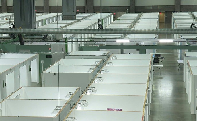 بالفيديو.. مستشفى موقت لعلاج مرضى كوفيد-19 في مركز للمؤتمرات في واشنطن
