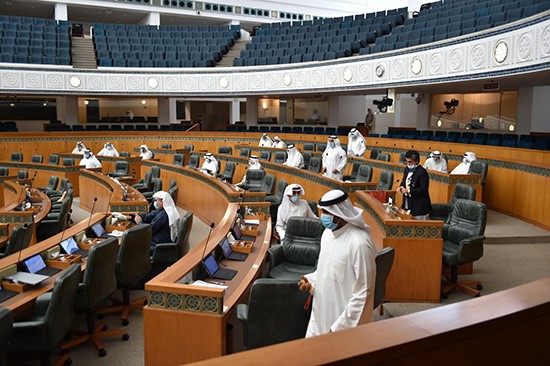 الرئيس الغانم يرفع جلسة مجلس الأمة لعدم حضور الحكومة ودعا النواب لاجتماع موسع في مكتب المجلس