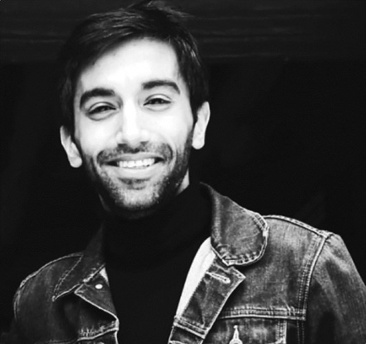 المؤلف محمد أنور