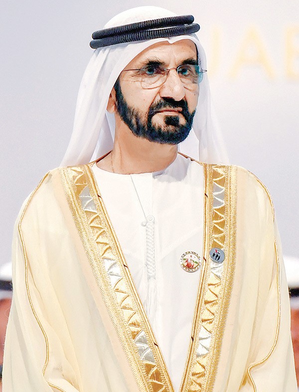 حاكم دبي الشيخ محمد بن راشد يمنح 212 طبيباً "الإقامة الذهبية" تقديرا لعطائهم وتفانيهم في عملهم والتزامهم المهني
