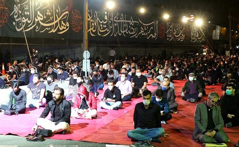 بالفيديو.. إيران أعادت فتح المساجد لليالي الأخيرة من رمضان رغم الخوف من كورونا