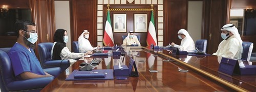  سمو الشيخ صباح الخالد والشيخ د.باسل الصباح خلال الاجتماع مع القيادات الصحية