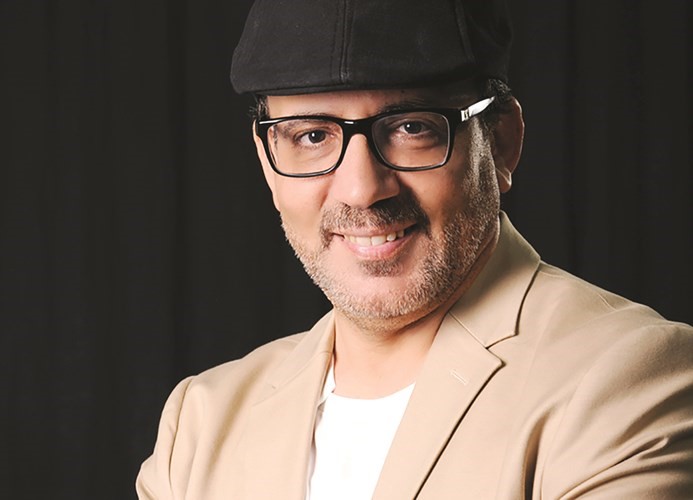 الناقدالمسرحي علاء الجابر