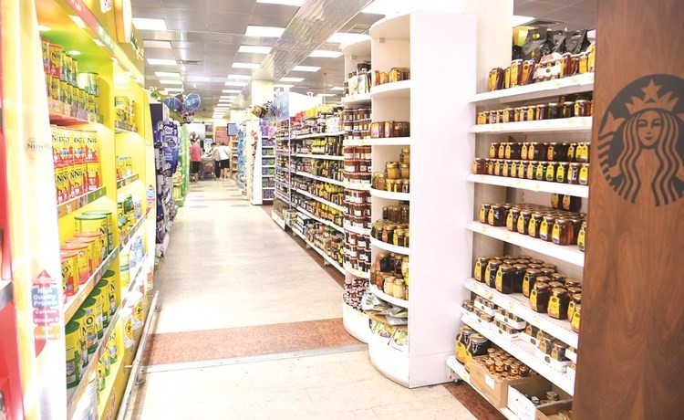 الجمعيات قامت بجهود ضخمة لتأمين احتياجات الجميع