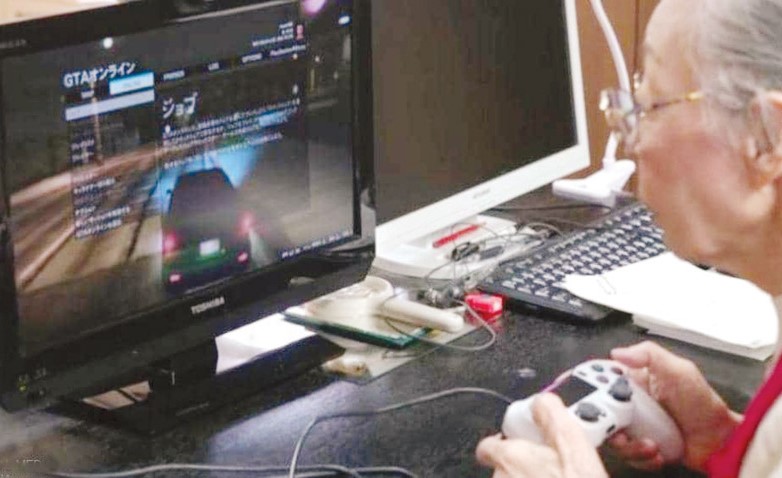 جدة يابانية تدخل موسوعة غينيس كأكبر محترفة لألعاب الفيديو