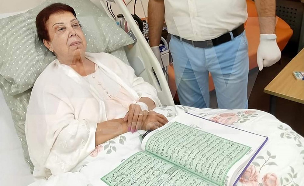 أول صورة للفنانة رجاء الجداوي من المستشفى الذي تتلقى العلاج به بعد إصابتها بفيروس "كورونا"