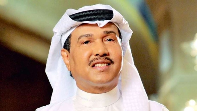 بالفيديو .. محمد عبده من منزله: في الحظر كنت أحسب عيالي 9 طلعوا 10