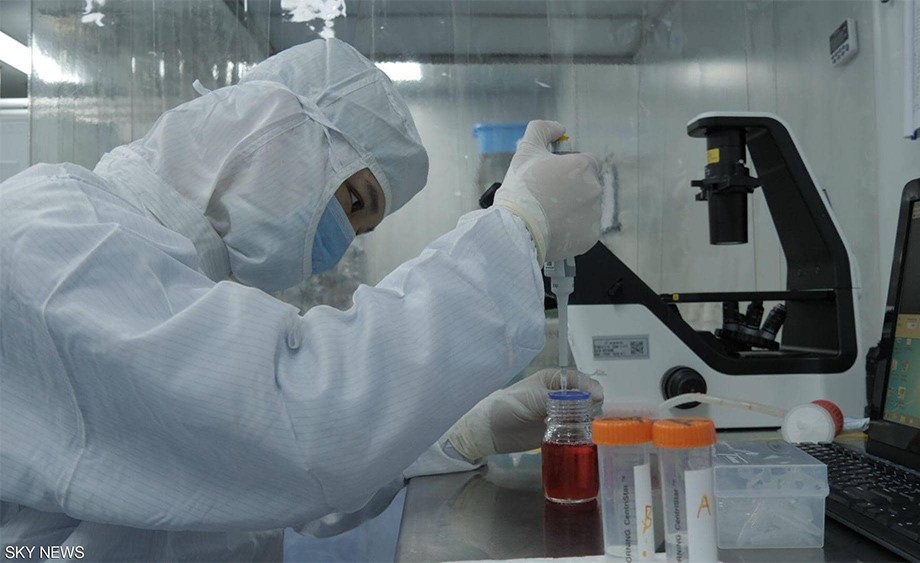 علماء صينيون يؤكدون فعالية لقاح جديد لكورونا بنسبة 99 بالمئة