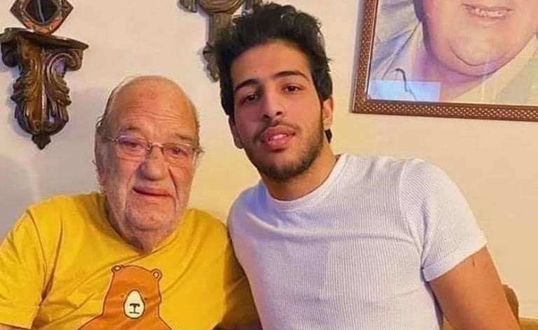 الصورة الأخيرة للفنان حسن حسني قبل ايام من وفاته