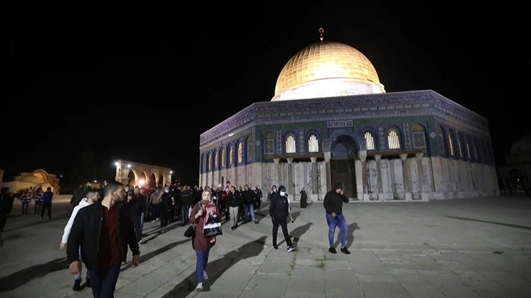 بالفيديو.. المسجد الأقصى يستقبل المصلين مجددا بعد غياب دام تسعة أسابيع