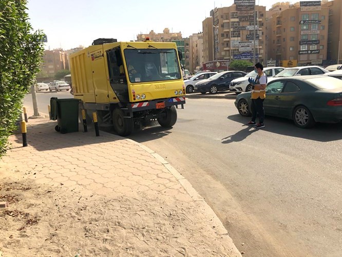 غسيل وتعقيم 2620 حاوية مختلفة الأحجام وسلال