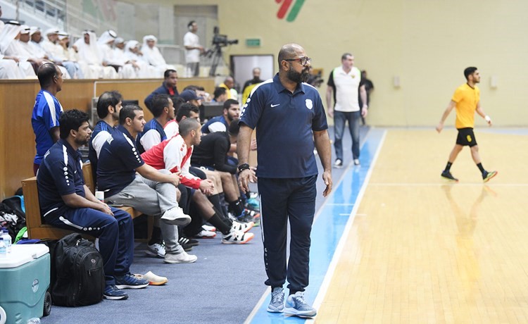 المدرب خالد الملا 
يركز على اللياقة البدنية للاعبين